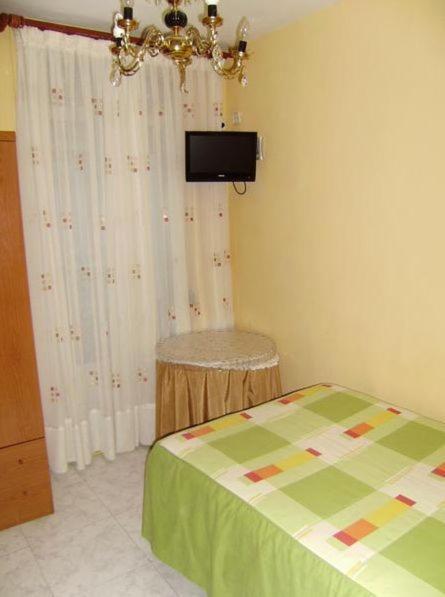 Hostal Miguel Angel 马德里 外观 照片
