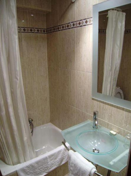 Hostal Miguel Angel 马德里 客房 照片