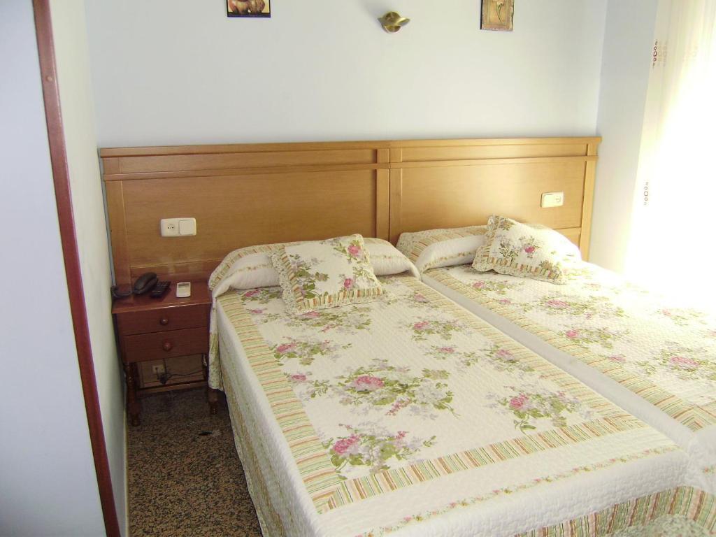 Hostal Miguel Angel 马德里 外观 照片